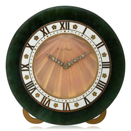 NO RESERVE | CARTIER ART DECO NEPHRITE, DIAMOND AND ENAMEL DESK CLOCK - photo 2