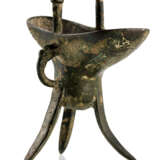 'Jue' aus Bronze mit Aufschrift im archaischen Stil - фото 1