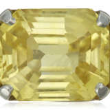 YELLOW SAPPHIRE AND DIAMOND RING - photo 1
