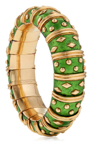 TIFFANY & CO., JEAN SCHLUMBERGER ENAMEL AND GOLD 'DOT LOZENGE' BANGLE BRACELET - фото 3