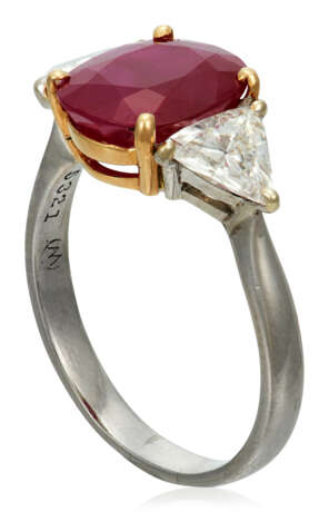 NO RESERVE | RUBY AND DIAMOND RING - Foto 3