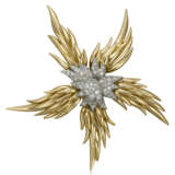 TIFFANY & CO. JEAN SCHLUMBERGER DIAMOND AND GOLD EARRINGS AND DIAMOND AND GOLD BROOCH MOUNTED BY JEAN SCHLUMBERGER - photo 6