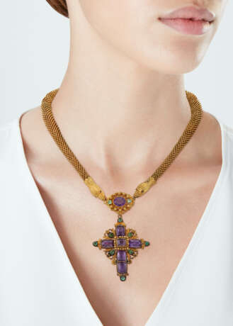 NO RESERVE | ANTIQUE AMETHYST, EMERALD AND GOLD PENDANT-NECKLACE - Foto 2