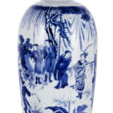 'Rolwagen'-Vase mit blau-weissem Dekor einer Romanszene - Foto 1