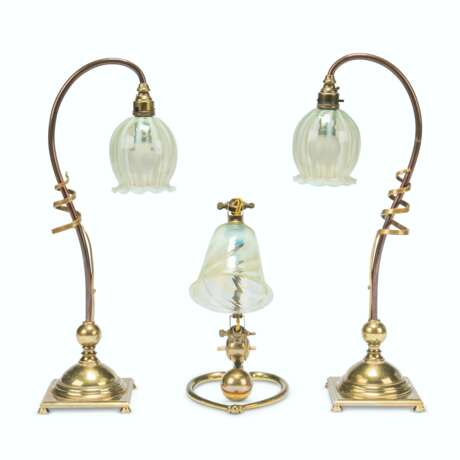 A PAIR OF BRASS, COPPER AND GLASS TABLE LAMPS - photo 1
