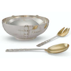 AN AMERICAN SILVER SALAD BOWL AND A MATCHING PAIR OF PARCEL-GILT SALAD SERVERS