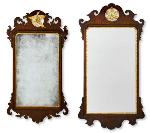 TWO CHIPPENDALE MAHOGANY AND PARCEL-GILT MIRRORS - фото 1