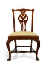 A CHIPPENDALE CARVED MAHOGANY SIDE CHAIR