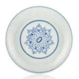 Unterglasurblau dekorierter Saucer aus Porzellan - Foto 1