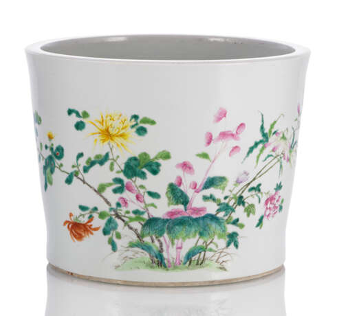 Zylindrischer Cachepot mit floralem 'Famille rose'-Dekor - photo 1