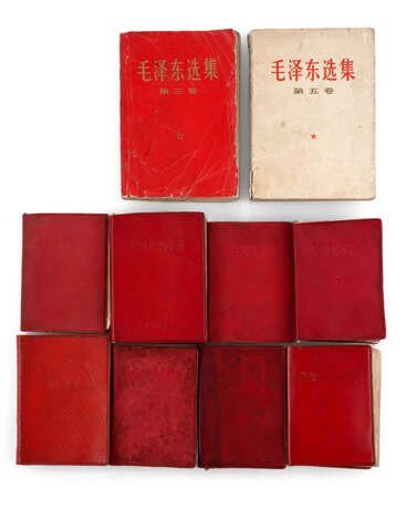 Konvolut von zehn Büchern, darunter so genannte "Mao-Bibeln" - photo 1