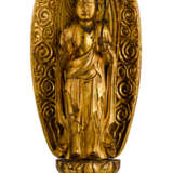 Figur des Seishi Bosatsu auf einem Lotos vor Mandorla stehend aus Holz mit Lackvergoldung - Foto 1