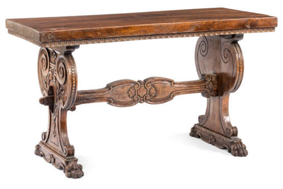 Kleiner Tisch im Renaissance-Stil - Foto 1