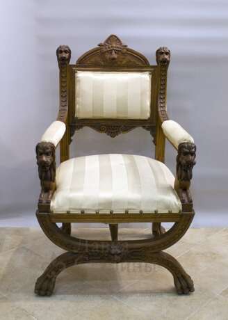 “Antique chair with lions” - photo 1