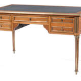 Kleines Bureau-Plat - photo 1