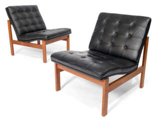 Zwei Lounge-Sessel