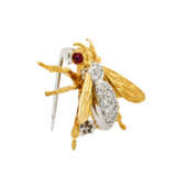 Brosche "Fliege" mit 2 Rubinen und 17 Diamanten von zus. ca. 0,2 ct, - Foto 2