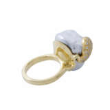 Ring mit barocker Südseeperle und Diamanten zus. ca. 0,2 ct, - photo 3