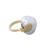 Ring mit barocker Südseeperle und Diamanten zus. ca. 0,2 ct, - Foto 6