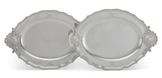 A PAIR OF GEORGE II SILVER MEAT DISHES - photo 1