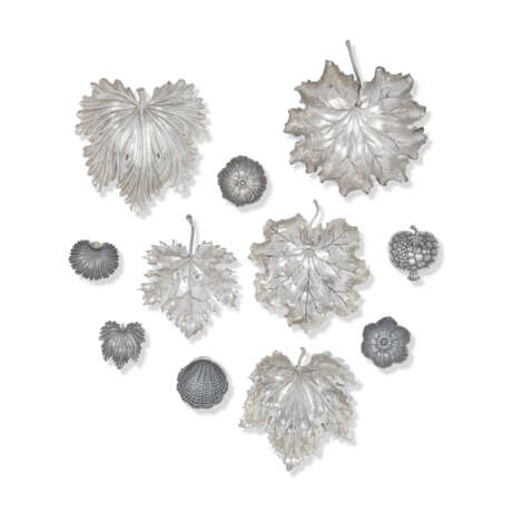 A GROUP OF ELEVEN ITALIAN SILVER TABLE ORNAMENTS - фото 1
