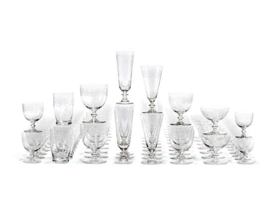 A BACCARAT 'CAMILLA' PATTERN GLASS TABLE-SERVICE - photo 1