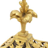 A LOUIS XVI ORMOLU AND ENGRAVED GILT-BRASS GRANDE AND PETITE SONNERIE TABLE CLOCK - photo 3