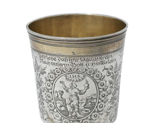 A GERMAN PARCEL-GILT SILVER BEAKER - photo 3