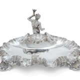 A WILLIAM IV SILVER INKSTAND - photo 7