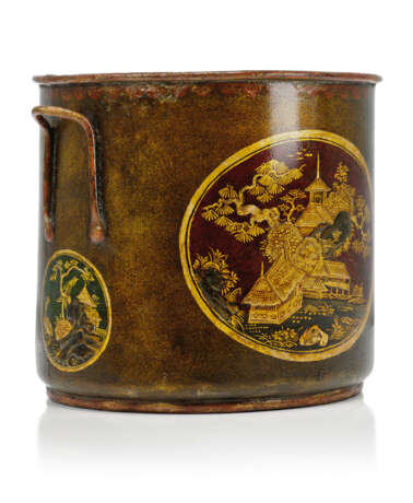 A PAIR OF LOUIS XV LACQUERED TOLE CACHE-POTS - photo 4