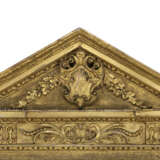 A GEORGE II GILTWOOD 'KENTIAN' MIRROR - Foto 3