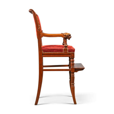 AN EARLY VICTORIAN MAHOGANY CHILD'S CHAIR - photo 3