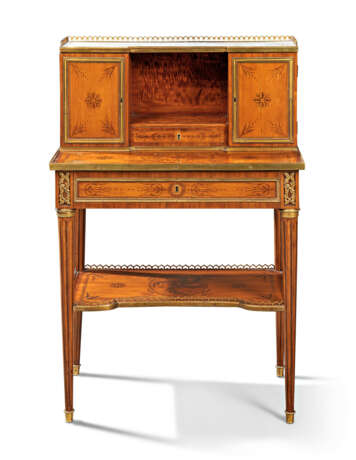 A LOUIS XVI ORMOLU-MOUNTED BOIS CITRONNIER, SATINWOOD, TULIPWOOD AND AMARANTH-INLAID BONHEUR DU JOUR - Foto 2