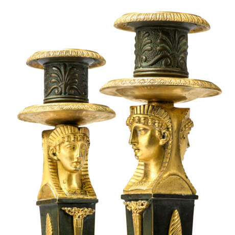 A PAIR OF RUSSIAN EMPIRE ORMOLU-MONTED PATINATED-BRONZE CANDLESTICKS - photo 5