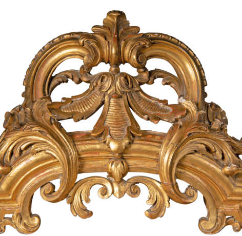 A FRENCH GILTWOOD CONSOLE TABLE - фото 4