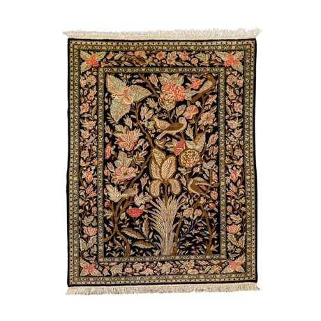 Orientteppich aus Seide. PERSIEN, 20. Jahrhundert, ca. 161x109 cm - photo 1