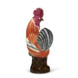 A CHINESE EXPORT PORCELAIN FAMILLE ROSE COCKEREL - photo 5