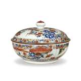 A CHINESE EXPORT PORCELAIN VERTE-IMARI TUREEN AND COVER - фото 3