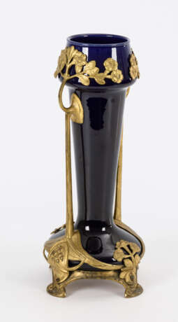Jugendstil-Vase mit Bronzemontierung - фото 2