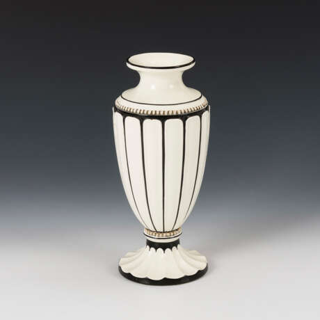 Antikisierende Jugendstil-Vase. Max Roesler. - фото 1