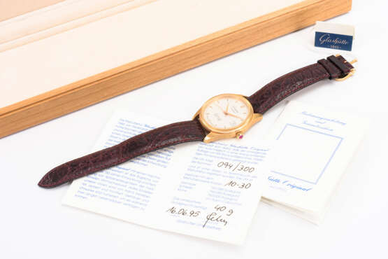 Goldene GLASHÜTTE ORIGINAL-Armbanduhr "Automatic 1845-1995" zum 150-jährigen Firmenjubiläum - photo 1