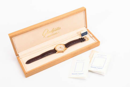 Goldene GLASHÜTTE ORIGINAL-Armbanduhr "Automatic 1845-1995" zum 150-jährigen Firmenjubiläum - Foto 2