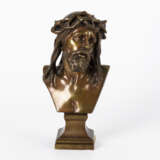 MARIOTON, Eugène (1854 Paris - 1933 Paris). Bronzebüste von Jesus Christus. - Foto 1