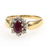 Ring mit Rubin und Diamanten - фото 2