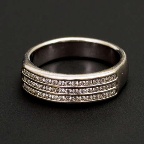 Ring mit Brillanten - photo 1