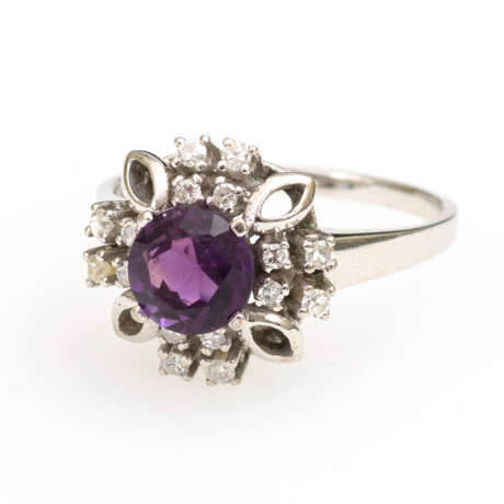 Ring mit Amethyst und Diamanten - Foto 2