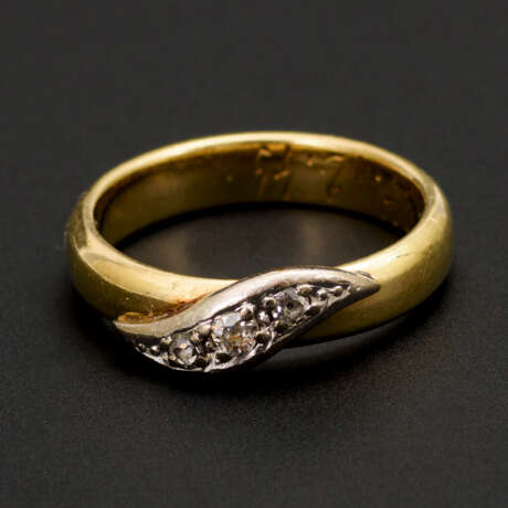 Ring mit Altschliff-Diamanten - photo 1