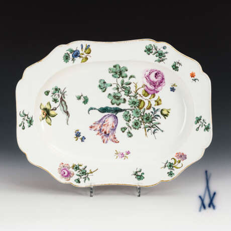 Platte mit Blumenmalerei. Meissen. - photo 1