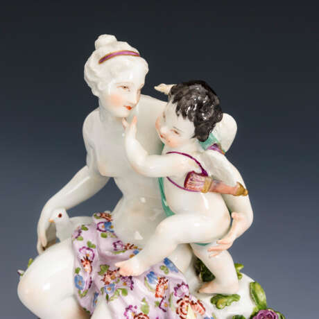 Venus uns Amor. Meissen. - фото 2