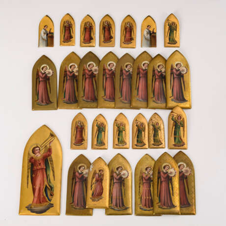 28 Porzellanplaketten mit religiösen Motiven - photo 1